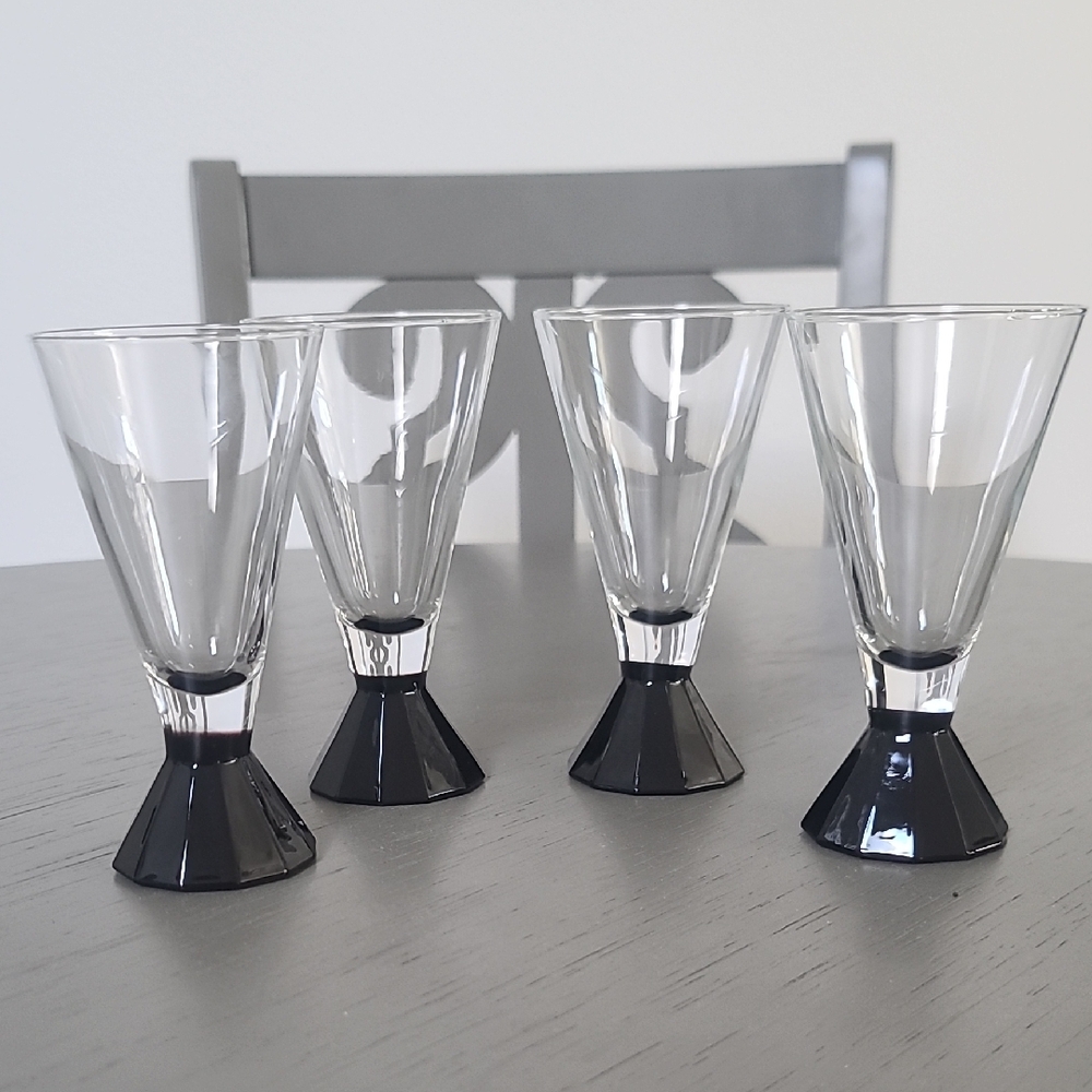Cristal D'Arques Durand Cordial Wine Glass Luminarc Art Deco Black Base Vintage